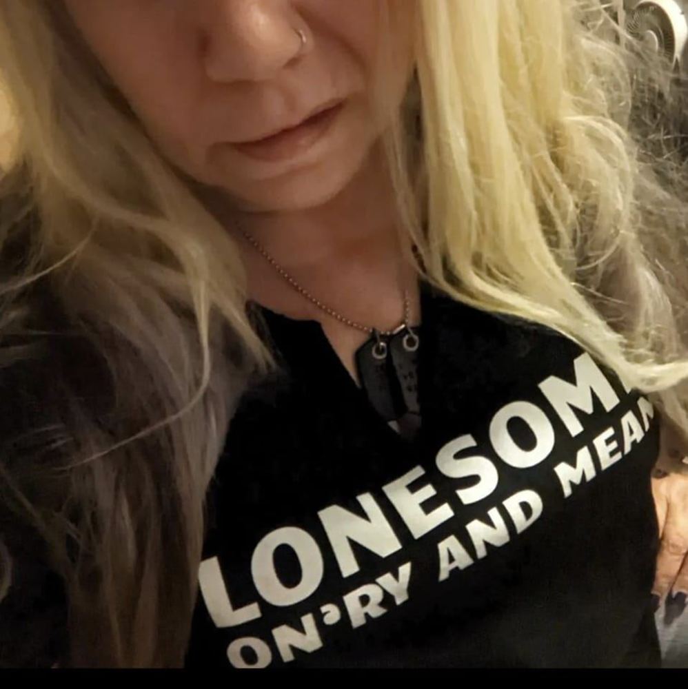 Meet your Posher, Sondra